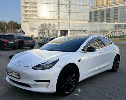 Білий Тесла Модель 3, об'ємом двигуна 0 л та пробігом 195 тис. км за 16000 $, фото 3 на Automoto.ua
