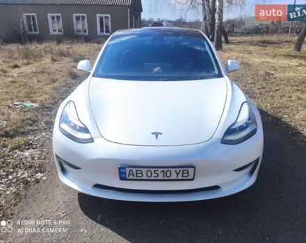Білий Тесла Модель 3, об'ємом двигуна 0 л та пробігом 51 тис. км за 18500 $, фото 13 на Automoto.ua