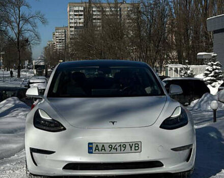 Білий Тесла Модель 3, об'ємом двигуна 0 л та пробігом 94 тис. км за 18300 $, фото 1 на Automoto.ua