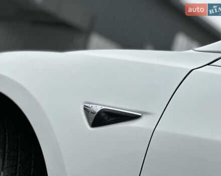 Білий Тесла Модель 3, об'ємом двигуна 0 л та пробігом 118 тис. км за 14999 $, фото 43 на Automoto.ua