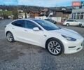 Белый Тесла Модель 3, объемом двигателя 0 л и пробегом 150 тыс. км за 17500 $, фото 2 на Automoto.ua