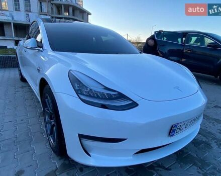 Белый Тесла Модель 3, объемом двигателя 0 л и пробегом 80 тыс. км за 17500 $, фото 3 на Automoto.ua