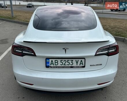 Білий Тесла Модель 3, об'ємом двигуна 0 л та пробігом 131 тис. км за 16400 $, фото 8 на Automoto.ua