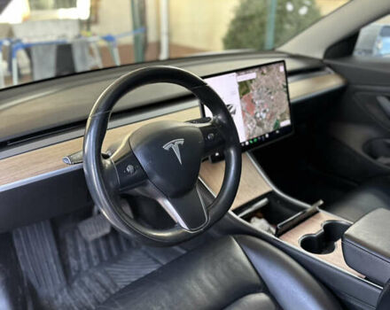 Белый Тесла Модель 3, объемом двигателя 0 л и пробегом 91 тыс. км за 17000 $, фото 3 на Automoto.ua