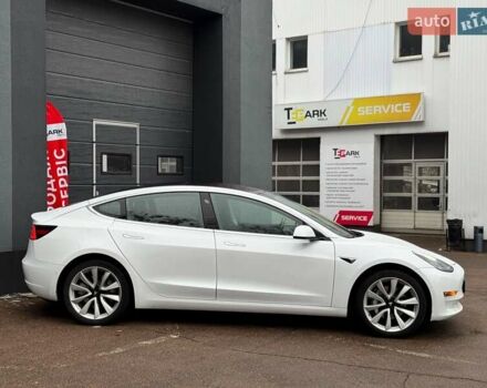 Білий Тесла Модель 3, об'ємом двигуна 0 л та пробігом 35 тис. км за 19500 $, фото 9 на Automoto.ua