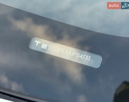 Белый Тесла Модель 3, объемом двигателя 0 л и пробегом 186 тыс. км за 13900 $, фото 30 на Automoto.ua