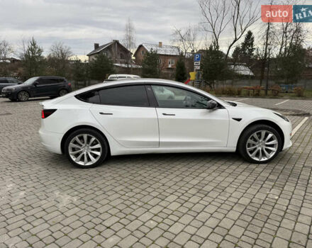 Белый Тесла Модель 3, объемом двигателя 0 л и пробегом 198 тыс. км за 14900 $, фото 6 на Automoto.ua