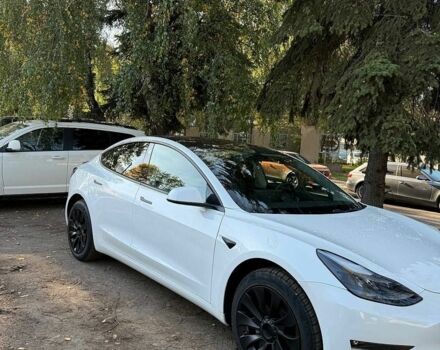 Білий Тесла Модель 3, об'ємом двигуна 0 л та пробігом 134 тис. км за 16500 $, фото 1 на Automoto.ua