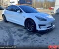 Белый Тесла Модель 3, объемом двигателя 0.24 л и пробегом 170 тыс. км за 17000 $, фото 1 на Automoto.ua