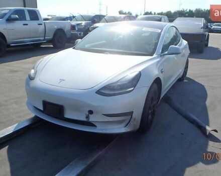 Белый Тесла Модель 3, объемом двигателя 0 л и пробегом 74 тыс. км за 15600 $, фото 2 на Automoto.ua