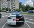 Белый Тесла Модель 3, объемом двигателя 0 л и пробегом 68 тыс. км за 16250 $, фото 11 на Automoto.ua