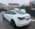 Білий Тесла Модель 3, об'ємом двигуна 0 л та пробігом 123 тис. км за 12800 $, фото 4 на Automoto.ua