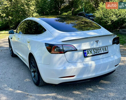 Белый Тесла Модель 3, объемом двигателя 0 л и пробегом 176 тыс. км за 16000 $, фото 5 на Automoto.ua