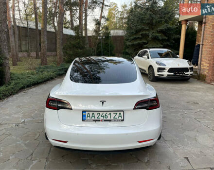 Білий Тесла Модель 3, об'ємом двигуна 0 л та пробігом 95 тис. км за 17999 $, фото 5 на Automoto.ua