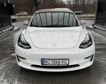 Білий Тесла Модель 3, об'ємом двигуна 0 л та пробігом 130 тис. км за 16000 $, фото 5 на Automoto.ua