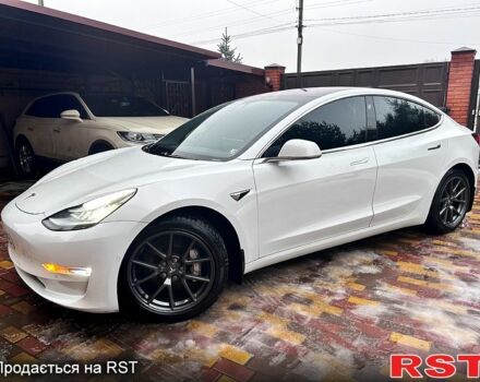 Белый Тесла Модель 3, объемом двигателя 0.3 л и пробегом 149 тыс. км за 16900 $, фото 14 на Automoto.ua