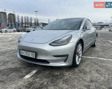 Белый Тесла Модель 3, объемом двигателя 0 л и пробегом 108 тыс. км за 17500 $, фото 14 на Automoto.ua