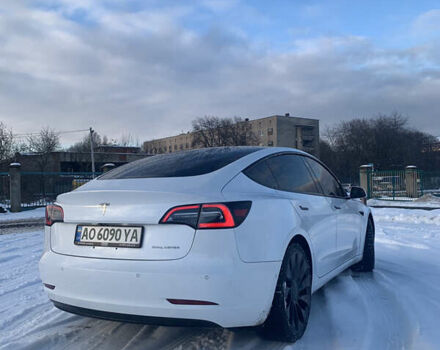 Белый Тесла Модель 3, объемом двигателя 0 л и пробегом 150 тыс. км за 14999 $, фото 2 на Automoto.ua