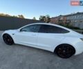 Белый Тесла Модель 3, объемом двигателя 0 л и пробегом 240 тыс. км за 18000 $, фото 1 на Automoto.ua