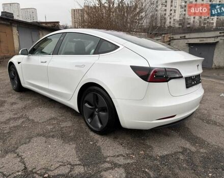 Білий Тесла Модель 3, об'ємом двигуна 0 л та пробігом 93 тис. км за 15800 $, фото 28 на Automoto.ua