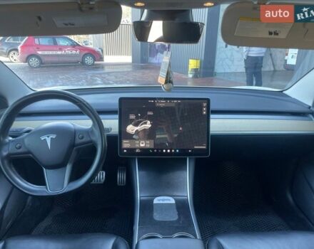 Белый Тесла Модель 3, объемом двигателя 0 л и пробегом 290 тыс. км за 16200 $, фото 8 на Automoto.ua