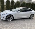 Белый Тесла Модель 3, объемом двигателя 0 л и пробегом 111 тыс. км за 17893 $, фото 1 на Automoto.ua