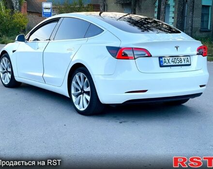 Білий Тесла Модель 3, об'ємом двигуна 0 л та пробігом 107 тис. км за 18000 $, фото 4 на Automoto.ua