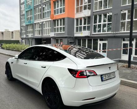 Білий Тесла Модель 3, об'ємом двигуна 0 л та пробігом 115 тис. км за 18900 $, фото 5 на Automoto.ua
