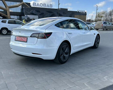 Білий Тесла Модель 3, об'ємом двигуна 0 л та пробігом 44 тис. км за 14600 $, фото 5 на Automoto.ua