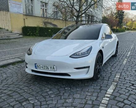 Белый Тесла Модель 3, объемом двигателя 0 л и пробегом 98 тыс. км за 19150 $, фото 12 на Automoto.ua