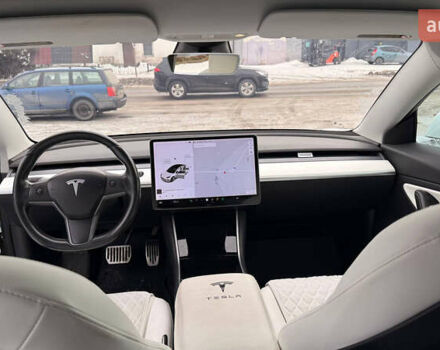 Білий Тесла Модель 3, об'ємом двигуна 0 л та пробігом 100 тис. км за 16500 $, фото 12 на Automoto.ua