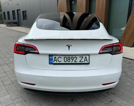 Білий Тесла Модель 3, об'ємом двигуна 0 л та пробігом 130 тис. км за 15300 $, фото 9 на Automoto.ua