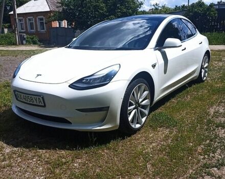 Білий Тесла Модель 3, об'ємом двигуна 0 л та пробігом 119 тис. км за 15250 $, фото 1 на Automoto.ua