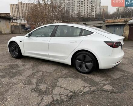 Білий Тесла Модель 3, об'ємом двигуна 0 л та пробігом 93 тис. км за 15800 $, фото 25 на Automoto.ua