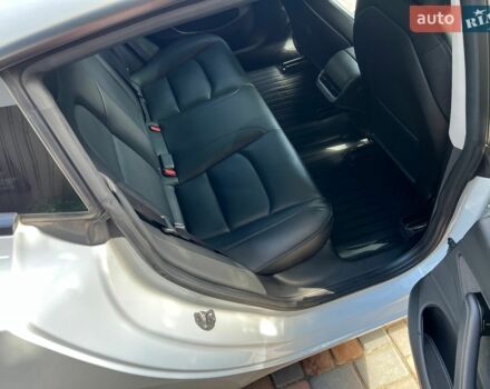 Білий Тесла Модель 3, об'ємом двигуна 0 л та пробігом 126 тис. км за 15500 $, фото 31 на Automoto.ua