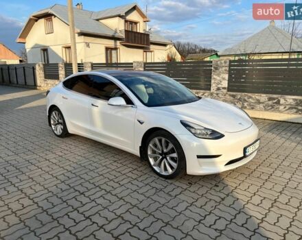 Белый Тесла Модель 3, объемом двигателя 0 л и пробегом 80 тыс. км за 19350 $, фото 2 на Automoto.ua
