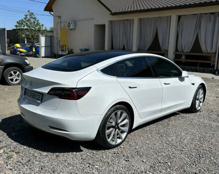 Белый Тесла Модель 3, объемом двигателя 0 л и пробегом 92 тыс. км за 24300 $, фото 3 на Automoto.ua