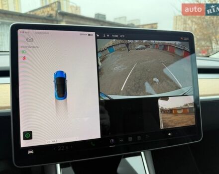 Белый Тесла Модель 3, объемом двигателя 0 л и пробегом 93 тыс. км за 15800 $, фото 7 на Automoto.ua