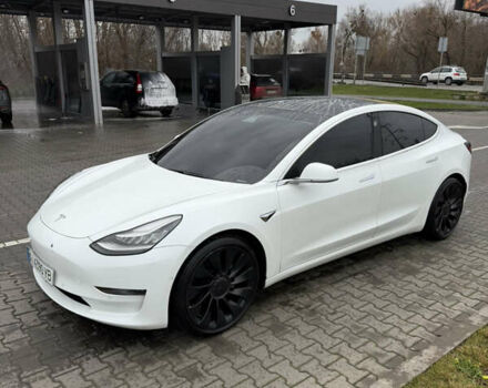 Білий Тесла Модель 3, об'ємом двигуна 0 л та пробігом 144 тис. км за 15500 $, фото 2 на Automoto.ua