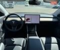Белый Тесла Модель 3, объемом двигателя 0 л и пробегом 93 тыс. км за 15800 $, фото 14 на Automoto.ua