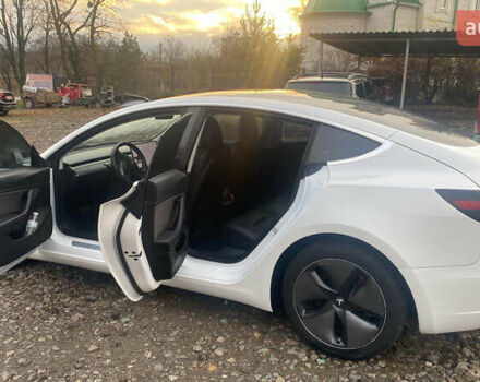 Белый Тесла Модель 3, объемом двигателя 0 л и пробегом 100 тыс. км за 15200 $, фото 12 на Automoto.ua