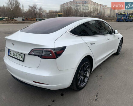 Тесла Модель 3 2018 у Києві на Automoto.ua Білий Тесла Модель 3, об'ємом двигуна 0 л та пробігом 65 тис. км за 15300 $, фото 8 на Automoto.ua