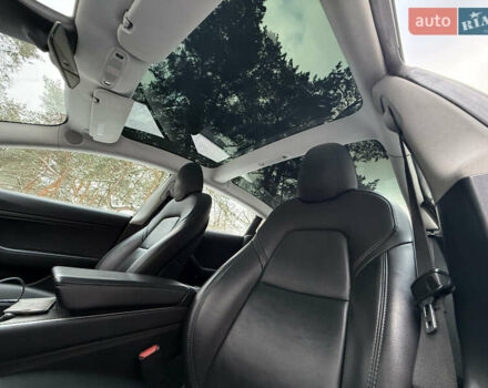 Белый Тесла Модель 3, объемом двигателя 0 л и пробегом 185 тыс. км за 13500 $, фото 24 на Automoto.ua