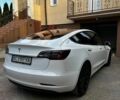 Белый Тесла Модель 3, объемом двигателя 0 л и пробегом 124 тыс. км за 17100 $, фото 4 на Automoto.ua