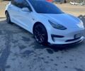 Білий Тесла Модель 3, об'ємом двигуна 0 л та пробігом 165 тис. км за 17000 $, фото 1 на Automoto.ua