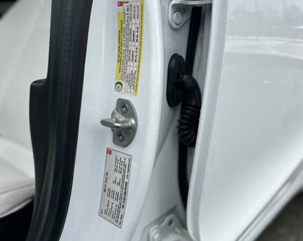 Білий Тесла Модель 3, об'ємом двигуна 0 л та пробігом 118 тис. км за 14999 $, фото 65 на Automoto.ua