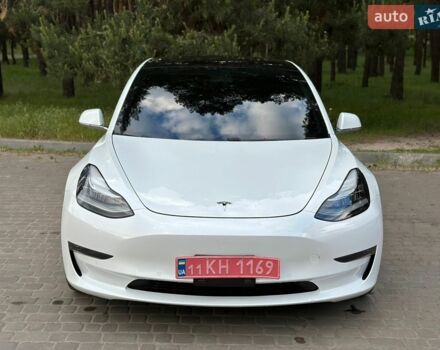 Білий Тесла Модель 3, об'ємом двигуна 0 л та пробігом 106 тис. км за 18000 $, фото 8 на Automoto.ua