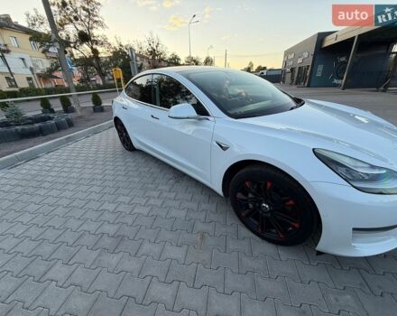 Белый Тесла Модель 3, объемом двигателя 0 л и пробегом 240 тыс. км за 18000 $, фото 21 на Automoto.ua