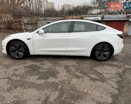 Белый Тесла Модель 3, объемом двигателя 0 л и пробегом 93 тыс. км за 15800 $, фото 24 на Automoto.ua