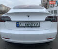 Тесла Модель 3 2018 у Києві на Automoto.ua Білий Тесла Модель 3, об'ємом двигуна 0 л та пробігом 65 тис. км за 15300 $, фото 10 на Automoto.ua